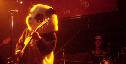 051127gp01.jpg